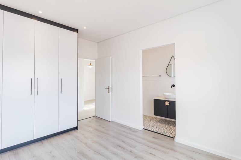 5 Bedroom Property for Sale in Myburgh Park Western Cape